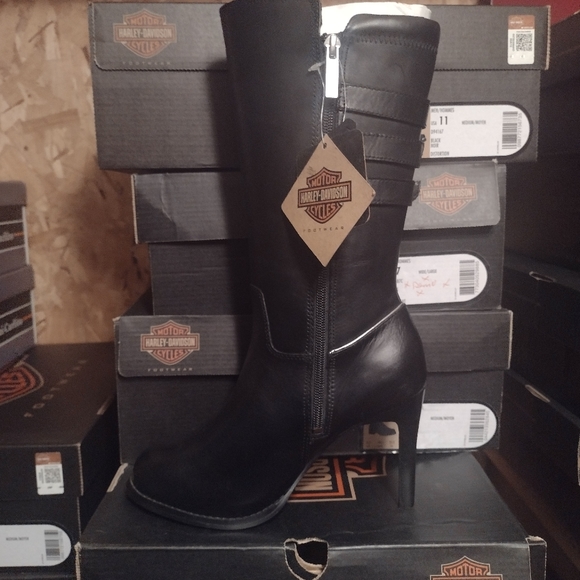 Ladies Harley Davidson all leather fashion stilettos superior quality. - Picture 2 of 2
